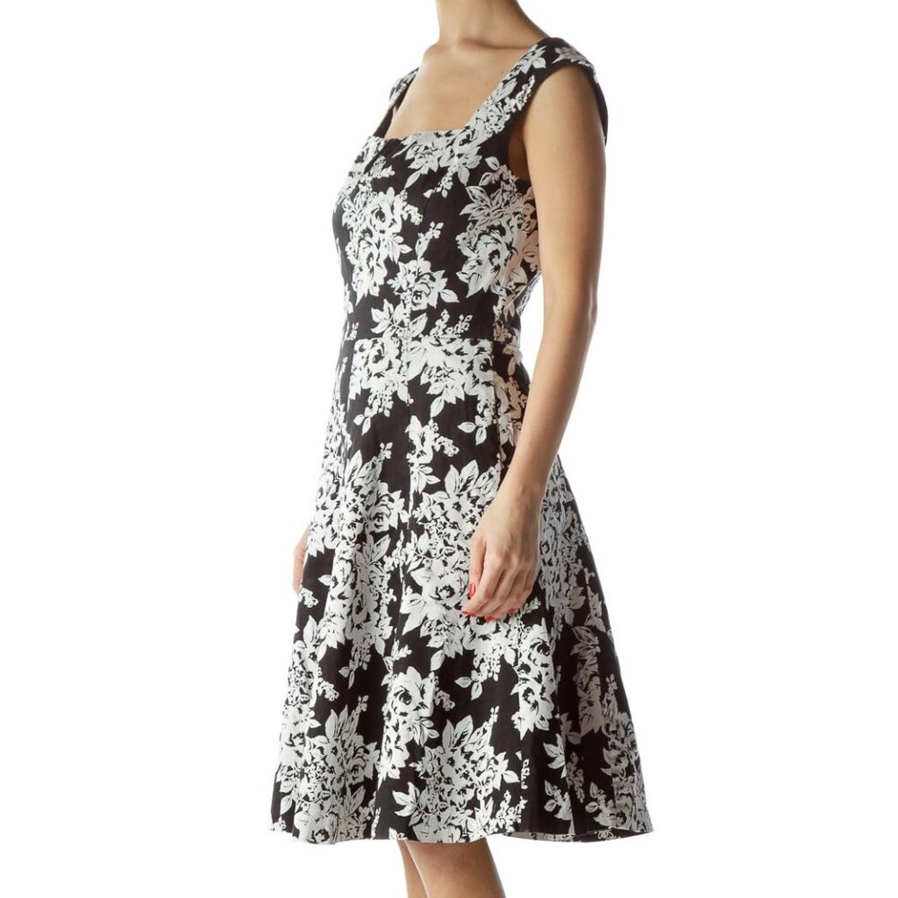 White House Black Market Black and White Floral A-Line Dress - Picture 2 of 3